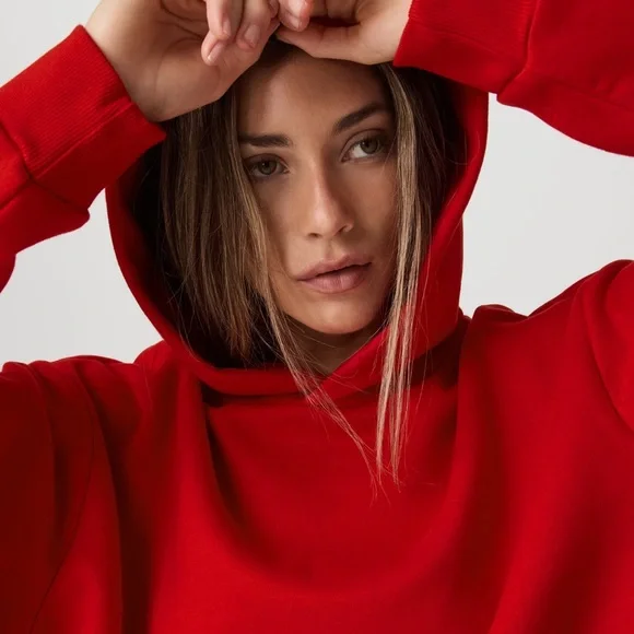 NWT Vuori Women's Restore Oversized (OS) Hoodie in Cherry - Picture 9 of 10